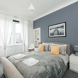 the-roseburn-apartment.edinburghhotelsuk.org/
